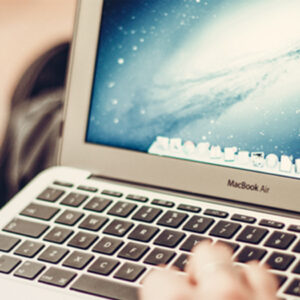 hdr-innerbg Laptop with hands
